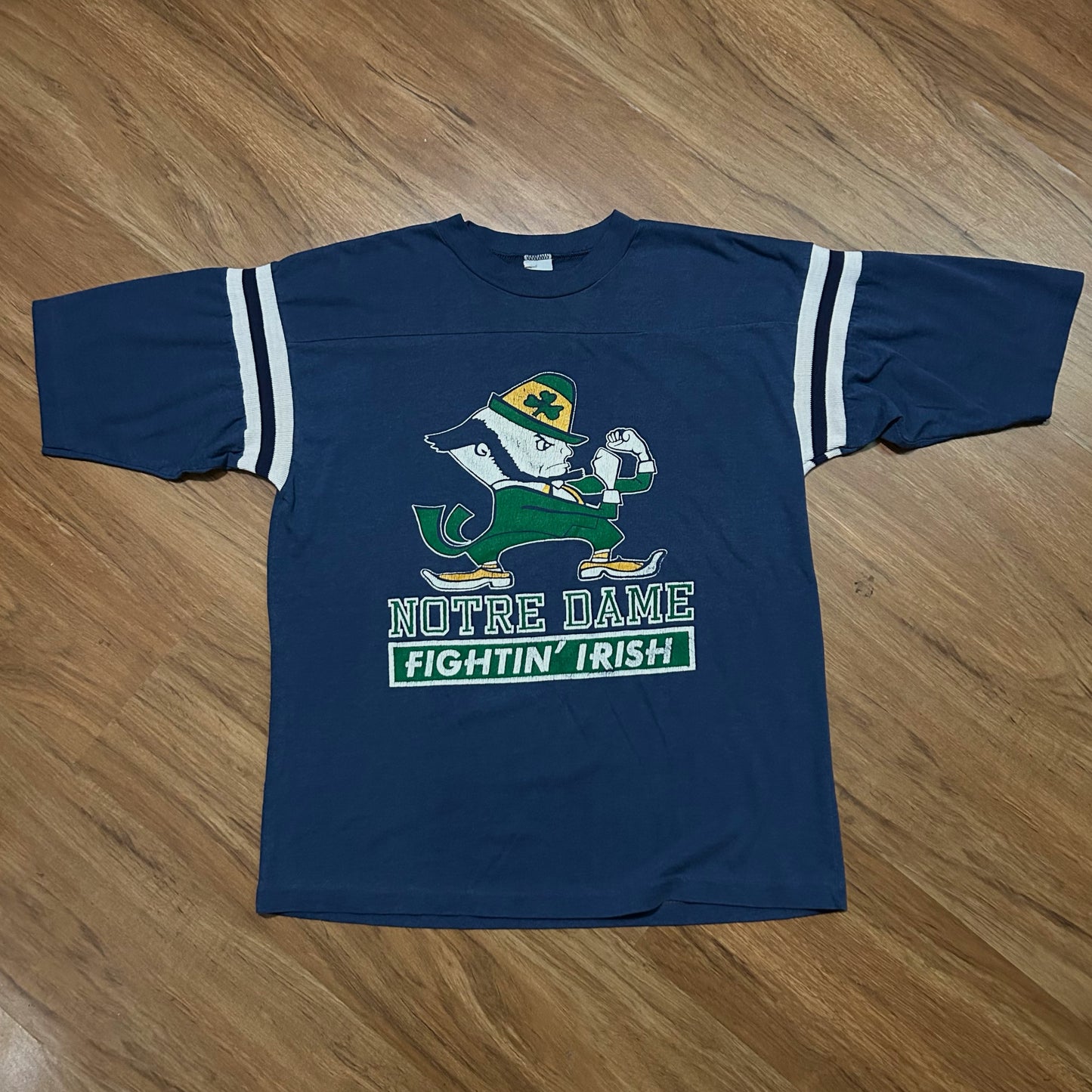 (S/M) Vintage 90s Notre Dame Fighting Irish Single Stitch Jersey Stripe T-Shirt