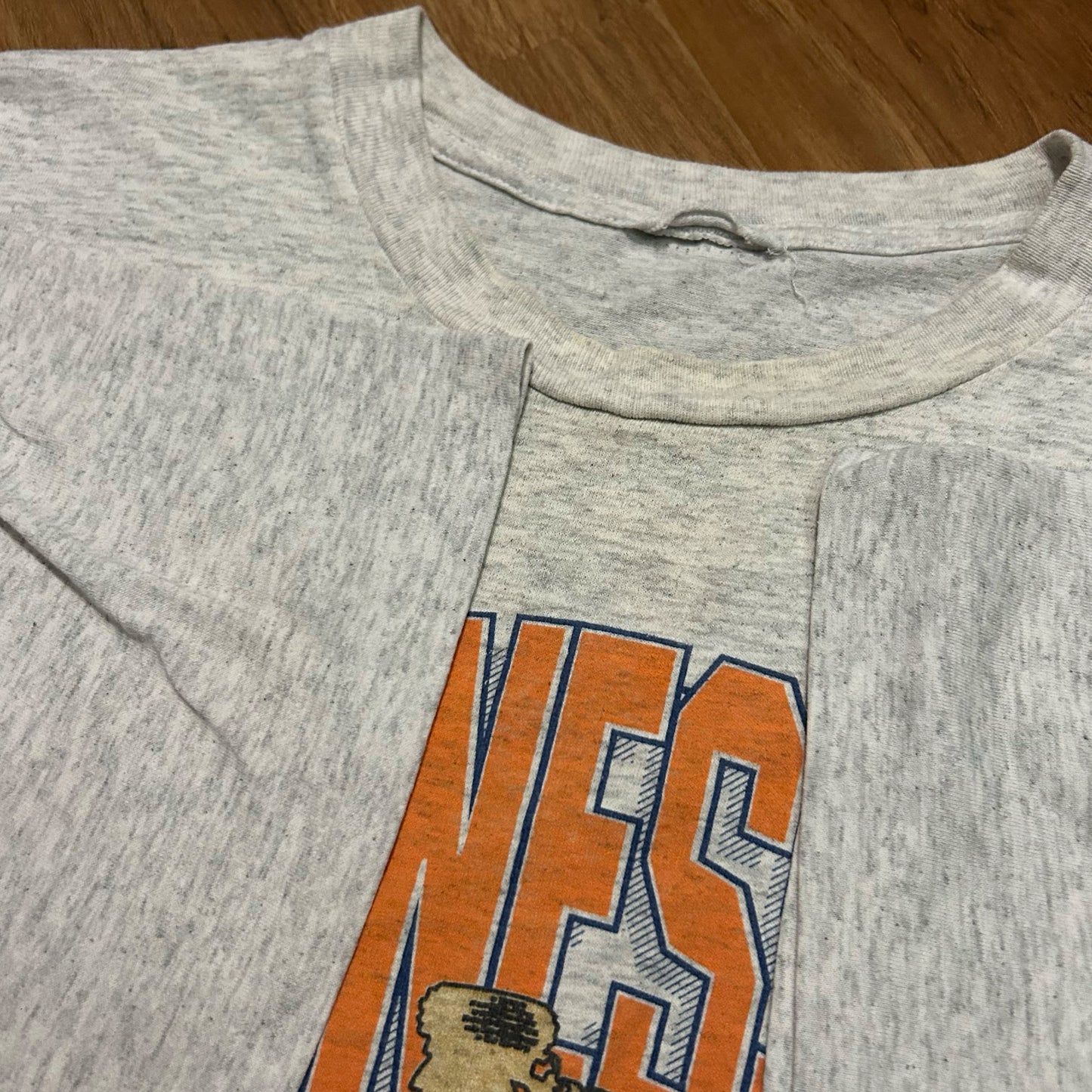 (XXL) Vintage 90s University of Tennesse Volunteers Grey Graphic T-Shirt