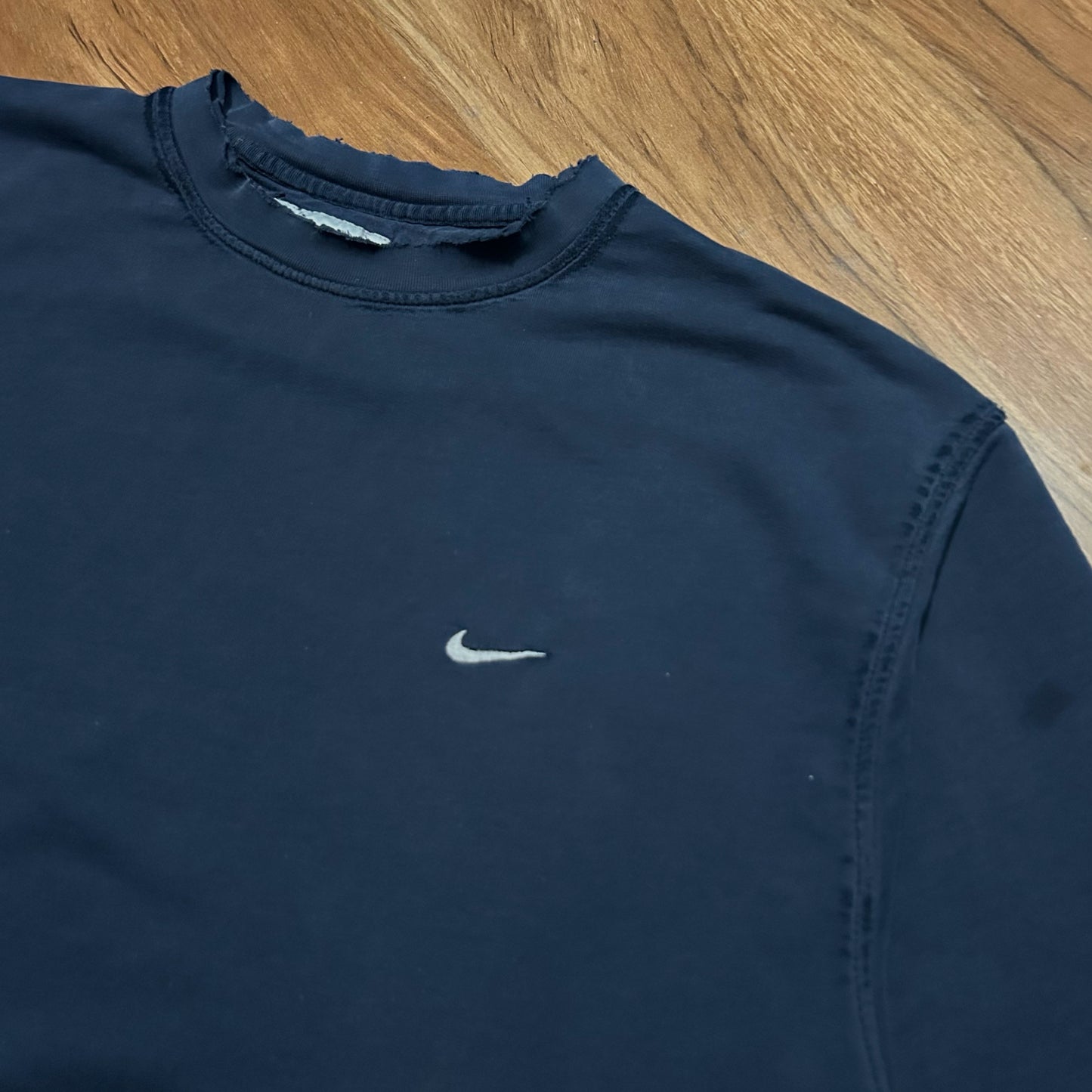 (XL) Retro 2000s Nike Distressed Navy Pullover Crewneck