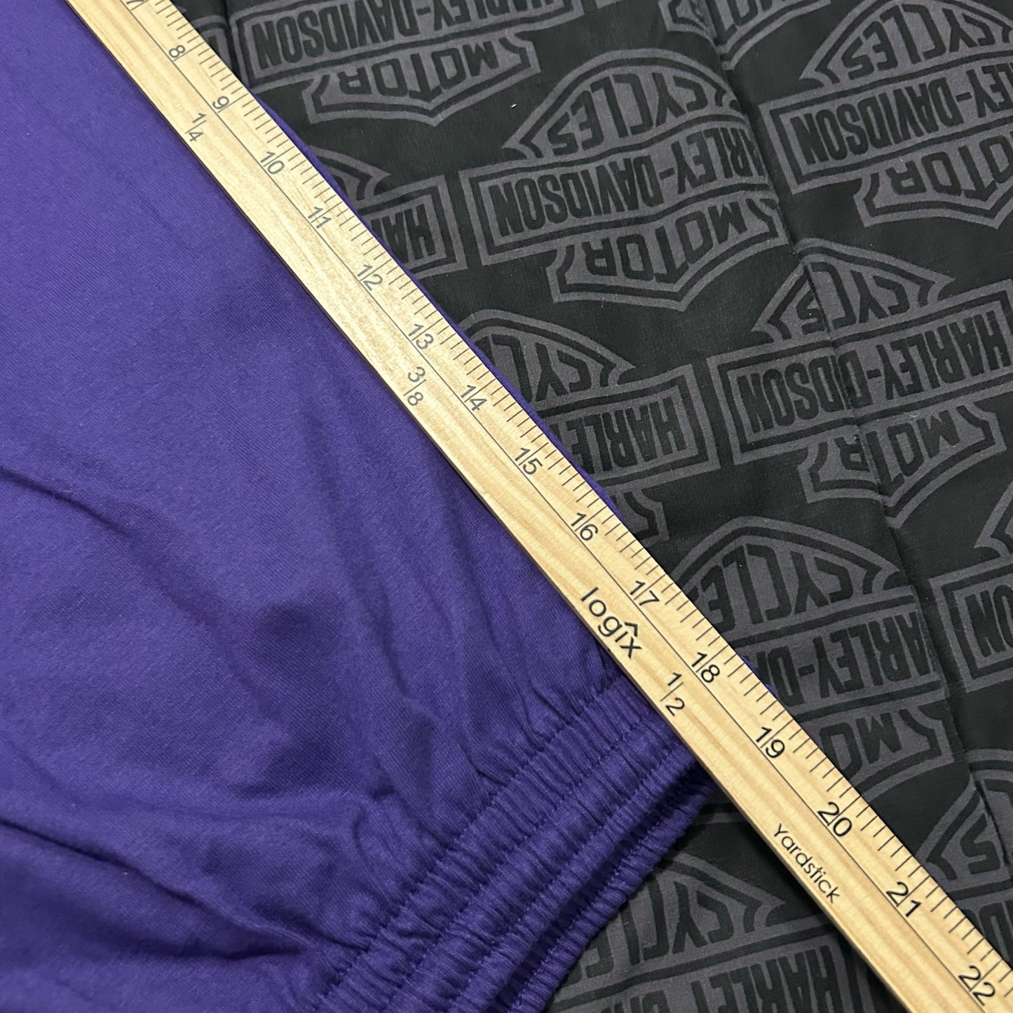 (S/M) Vintage 90s Disney Store Winnie the Pooh Embroidered Purple Lounge Shorts