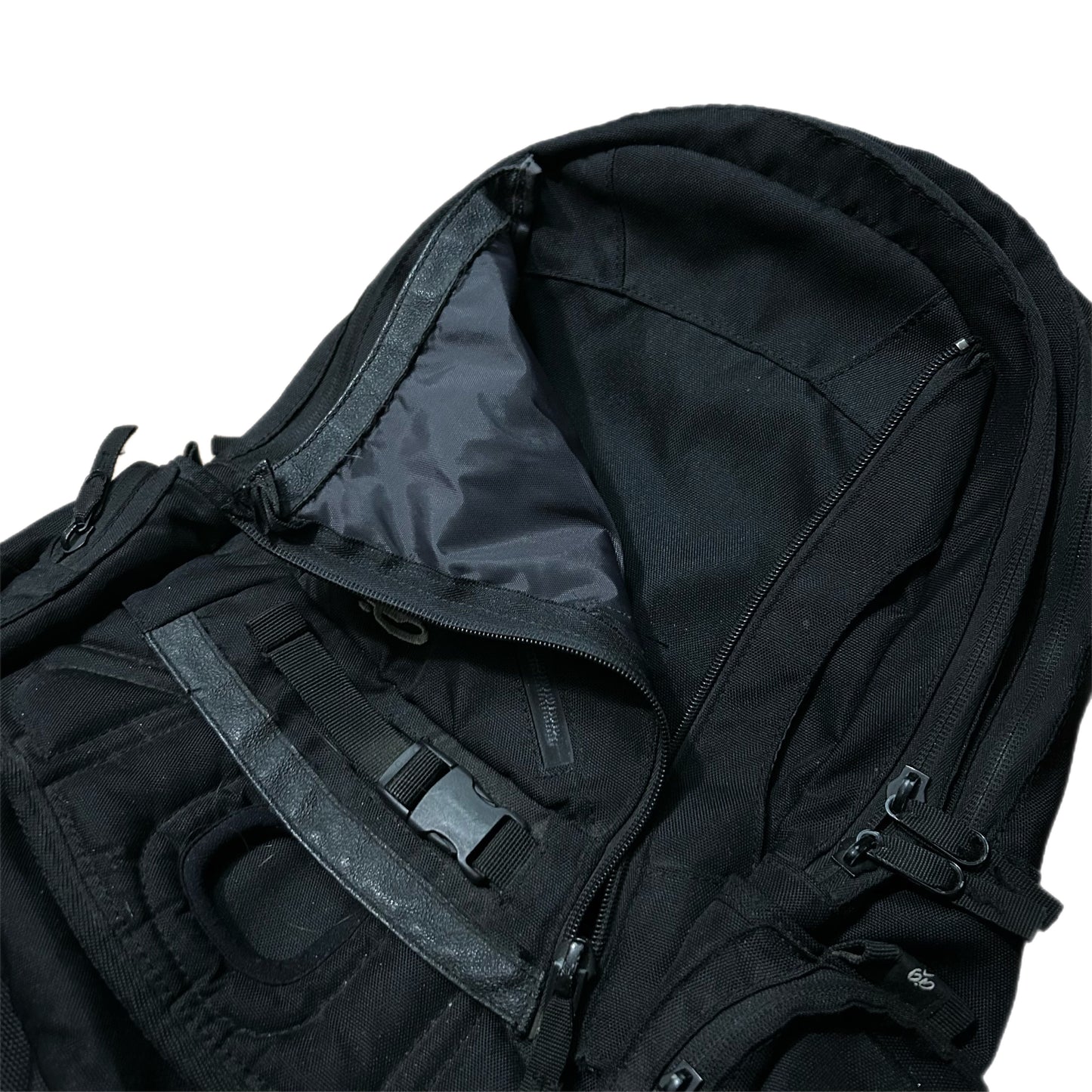 (OS) Y2K Nike 6.0 Skateboarding Black Backpack