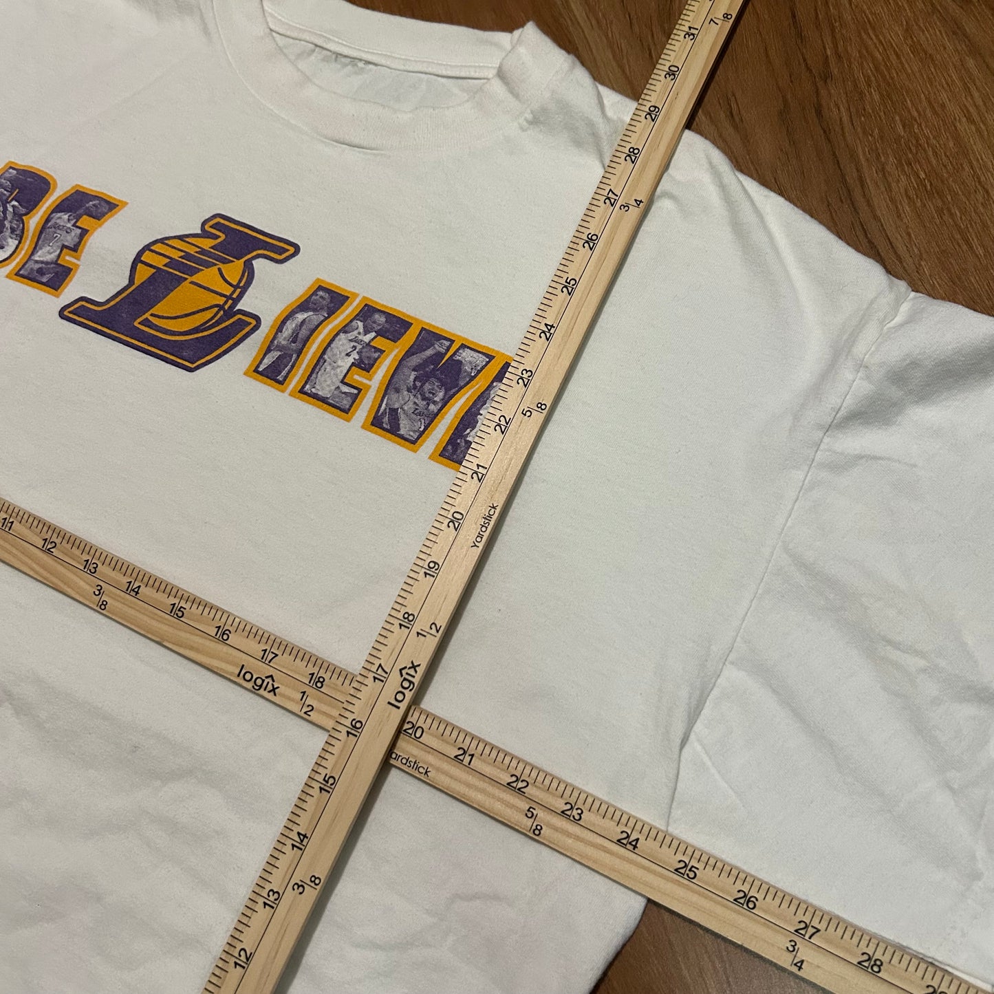 (XL/XXL) Vintage 2000s Los Angeles Lakers Believe White T-Shirt