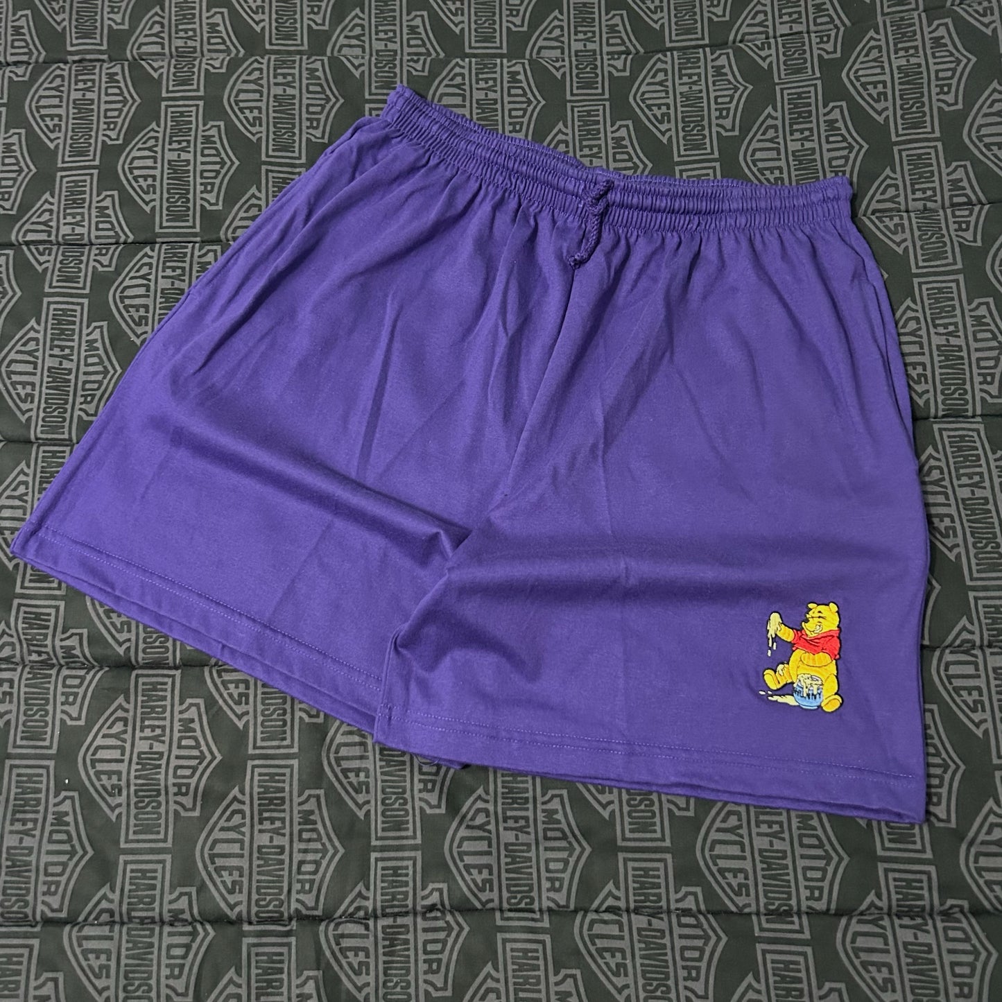 (S/M) Vintage 90s Disney Store Winnie the Pooh Embroidered Purple Lounge Shorts