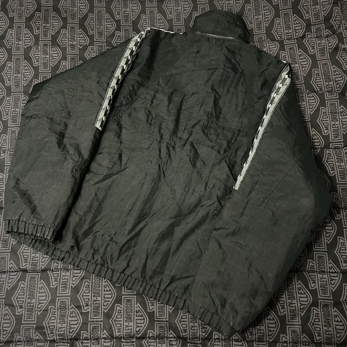 (L) Vintage 90s Lotto Calcio Italia Checkerboard Print Sleeve Windbreaker Track Jacket