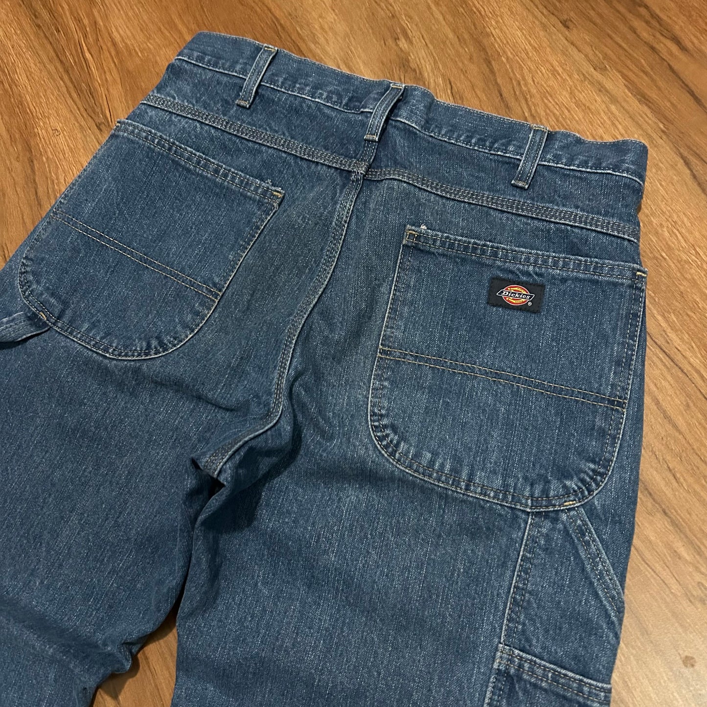 (33) Vintage Y2K Dickies Dark Wash Carpenter Baggy Denim Jeans