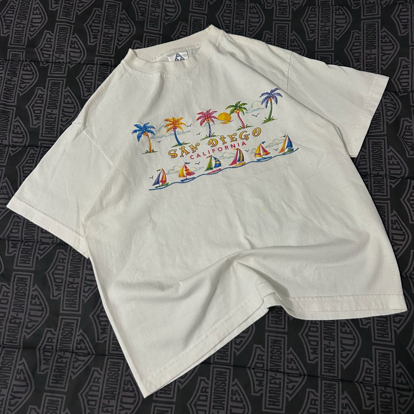 (M) Vintage 90s San Diego California Palm Tree Sailboat Graphic T-Shirt