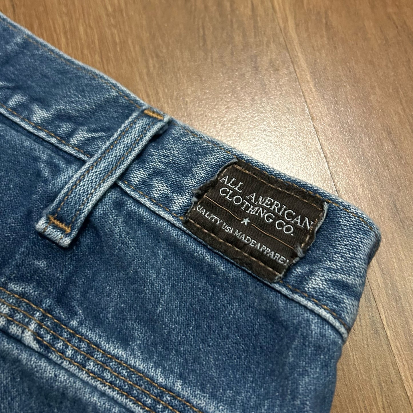 (33) Vintage Y2K All American Carpenter Dark Wash Denim Jeans