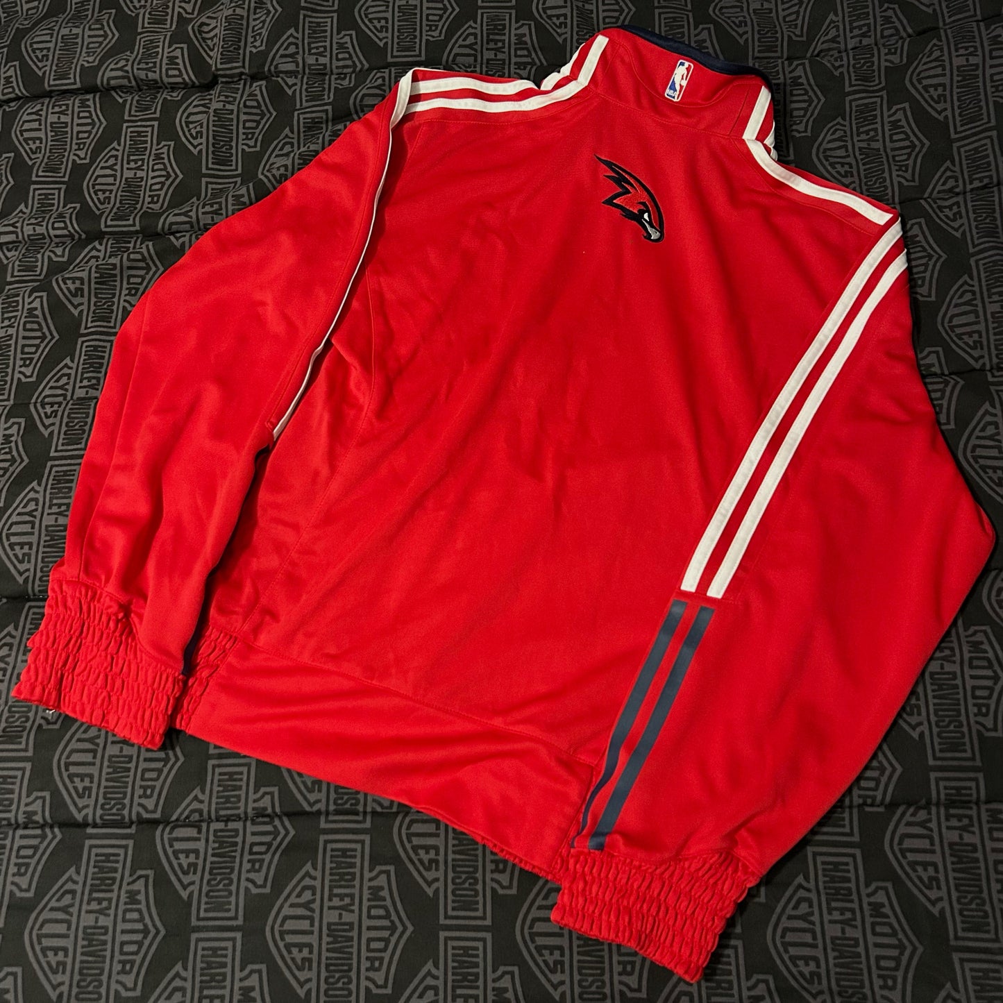 (L) Y2K Adidas NBA Atlanta Hawks On-Court Full Zip Warm Up Track Jacket