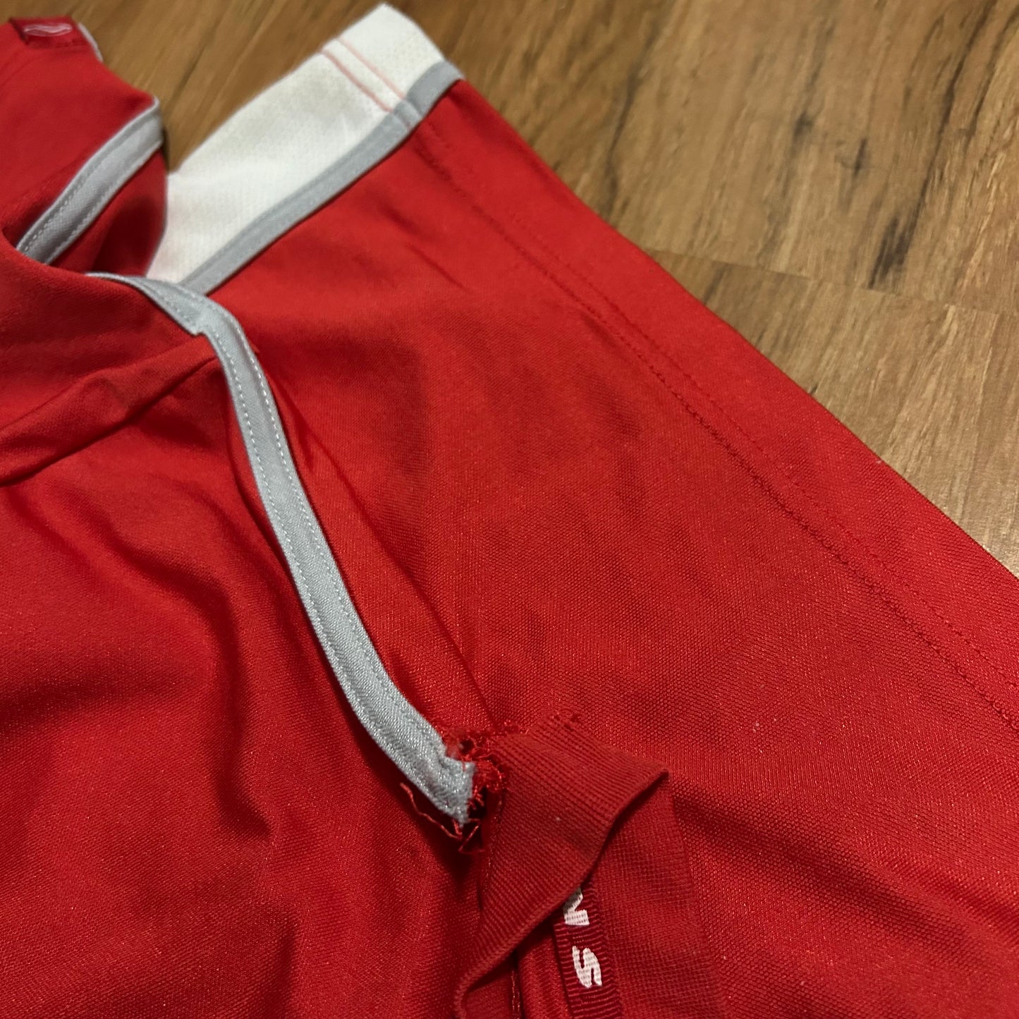 (L) Vintage Y2K Vans Tech 66 Red Skater T-Shirt