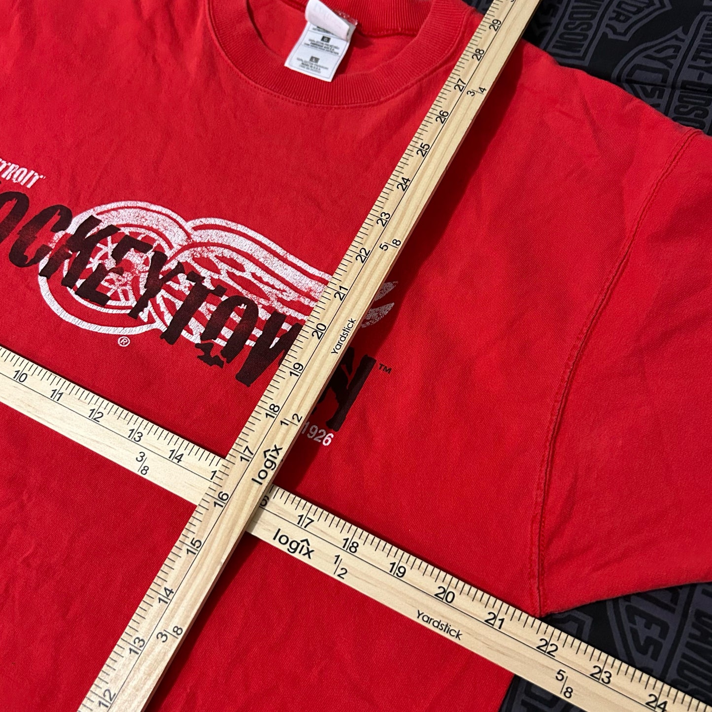 (L) Vintage Detroit Red Wings Hockeytown "You've Gotta Have Goals" Red Graphic T-Shirt