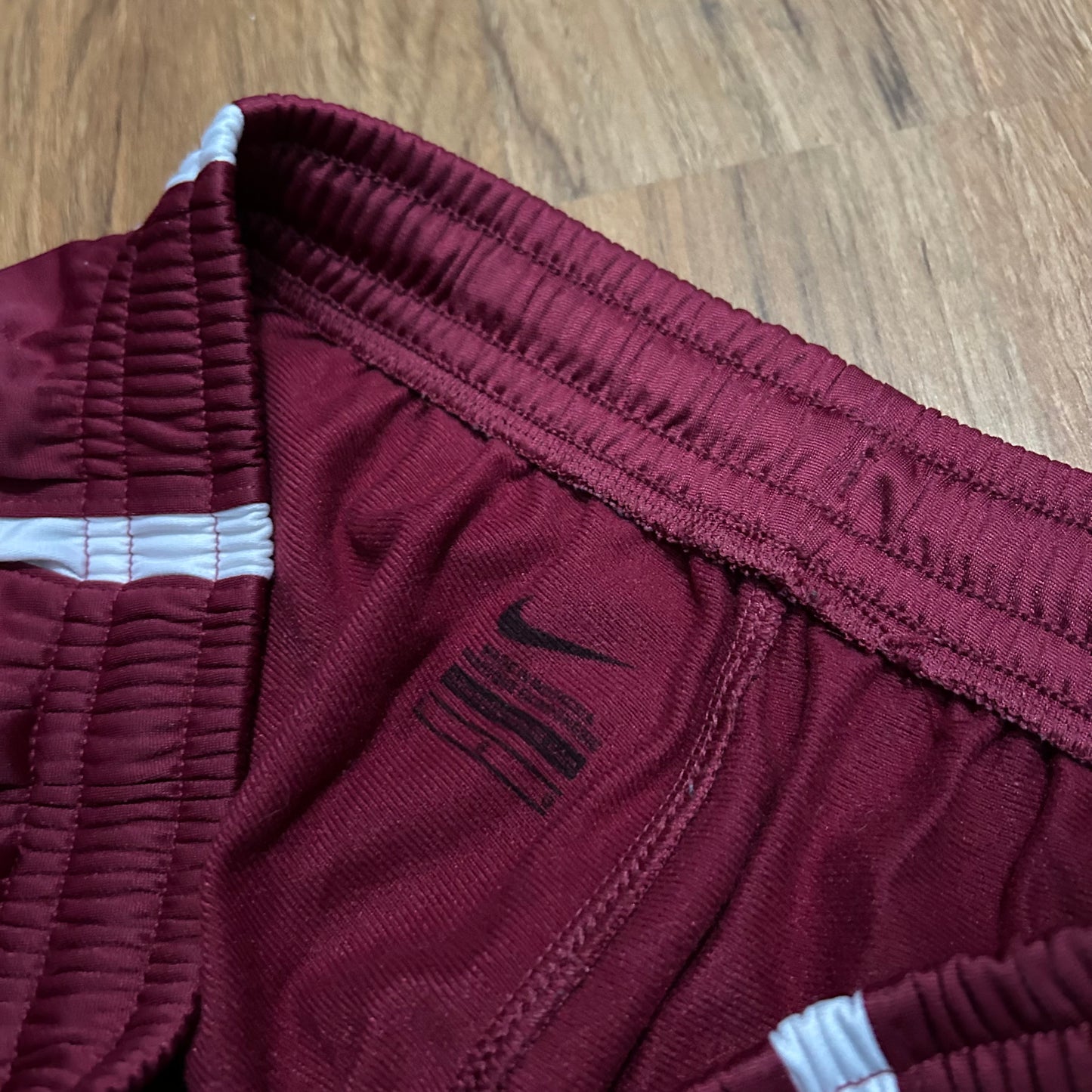 (L) Vintage Y2K Nike Sportswear Burgundy Track Pants