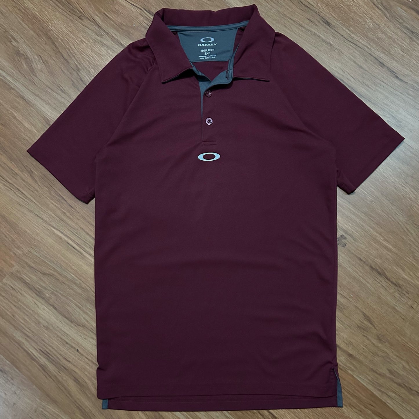 (S) Oakley Center Logo Golf Burgundy Polo Shirt
