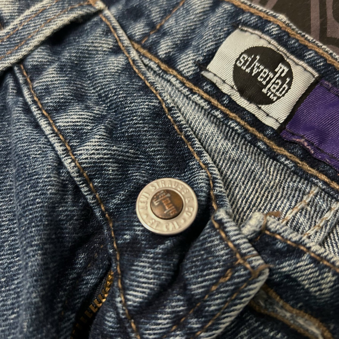 (34) Vintage 90s Levi's SilverTab Made in USA Baggy Denim