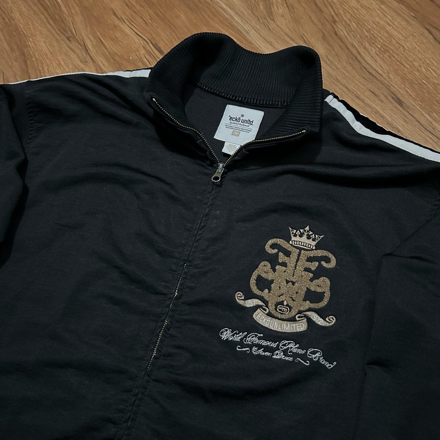 (XL) Vintage Y2K Ecko Unltd Gold Embroidery Black Full Zip Jacket