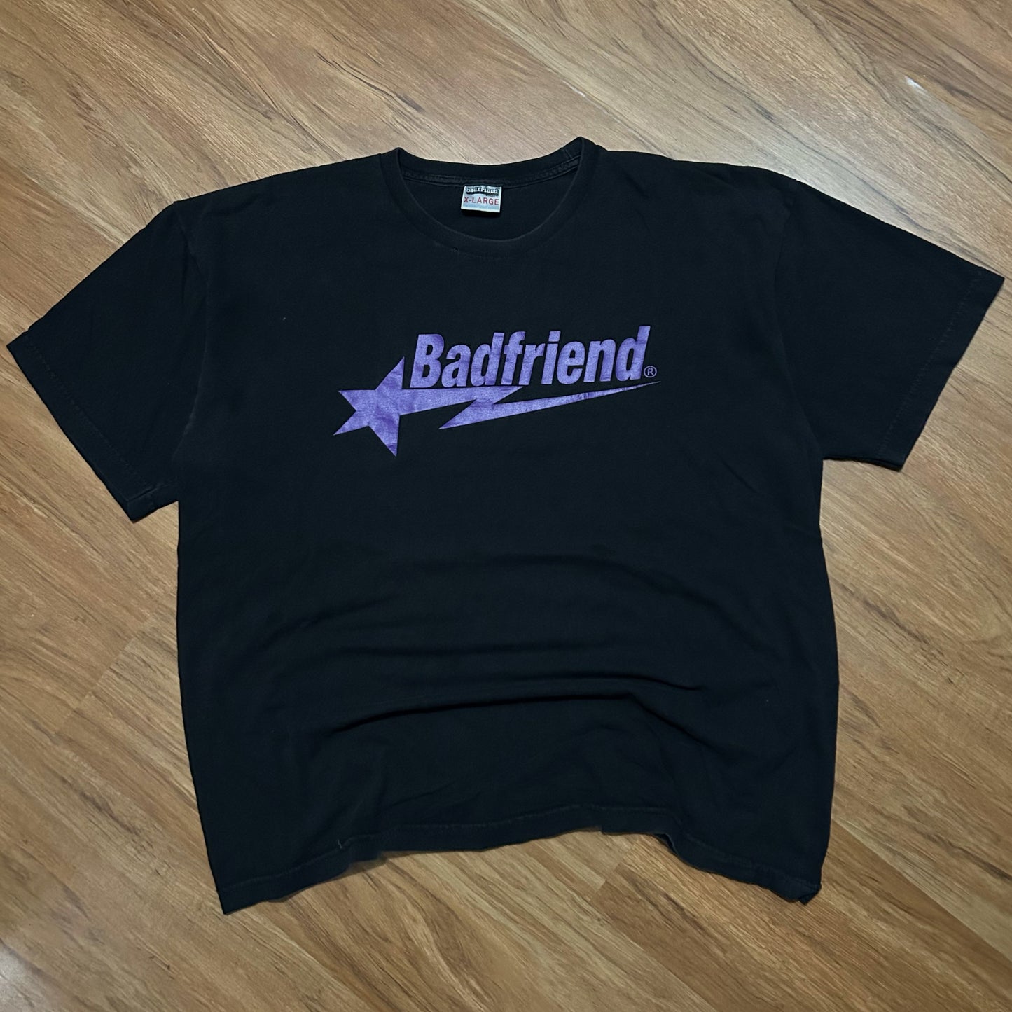 (XL) Vintage Y2K Badfriend Star Logo Skater Black Purple T-Shirt