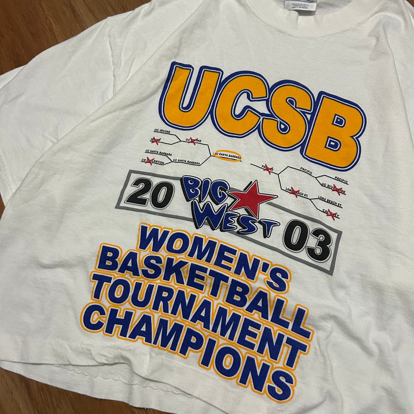 (L) Vintage 2003 UCSB Women's Basketball Tournament Cropped White T-Shirt