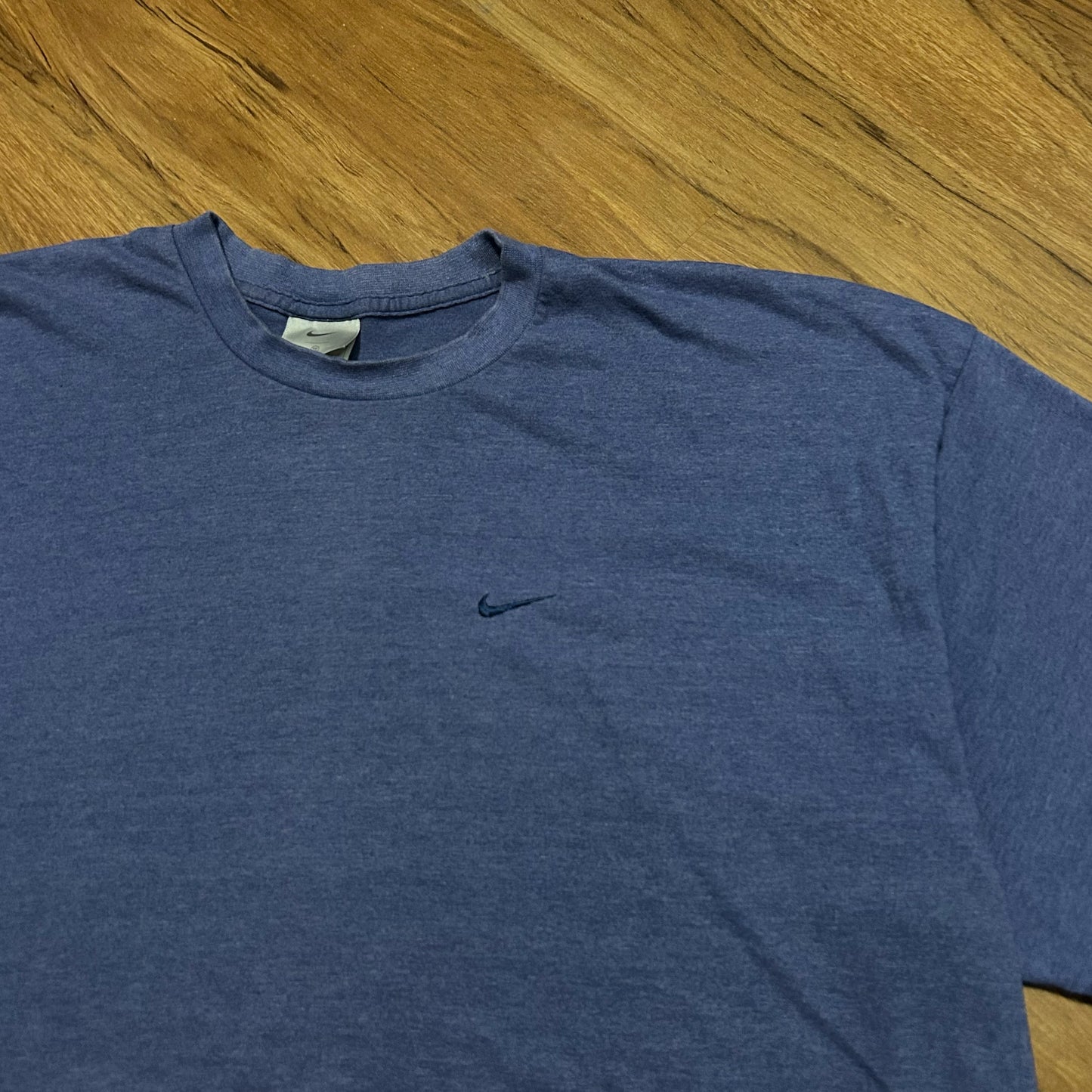 (XXL) Vintage Y2K Nike Mini Embroidered Swoosh Blue T-Shirt