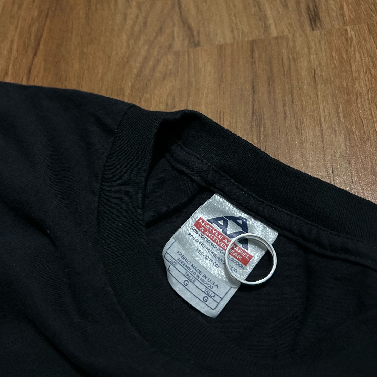 (L) 2004 Super Bowl Patriots Vs Panthers Graphic Black Longsleeve T-Shirt