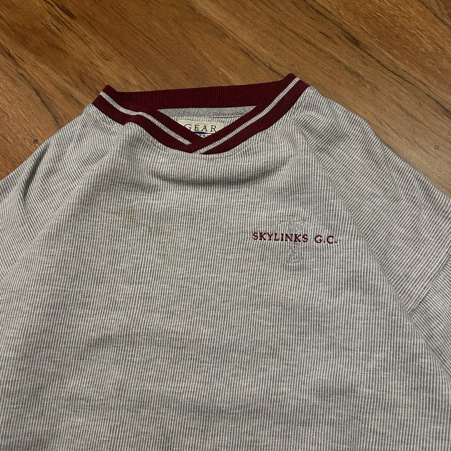 (L) Retro Skylinks Golf Course Grey Burgundy Pullover Crewneck