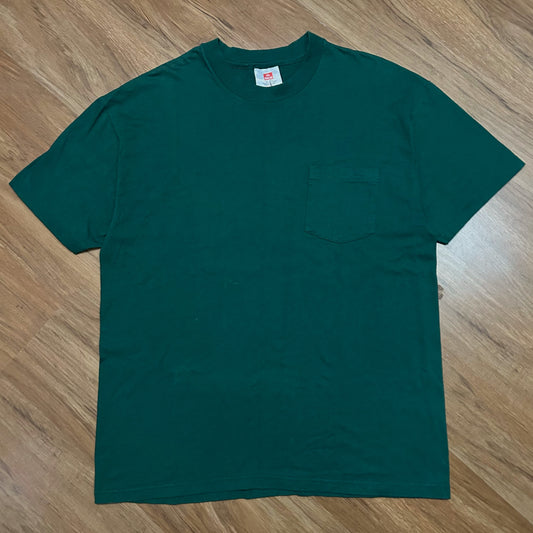 (M) Vintage 90s Hanes Single Stitch Green Pocket T-Shirt