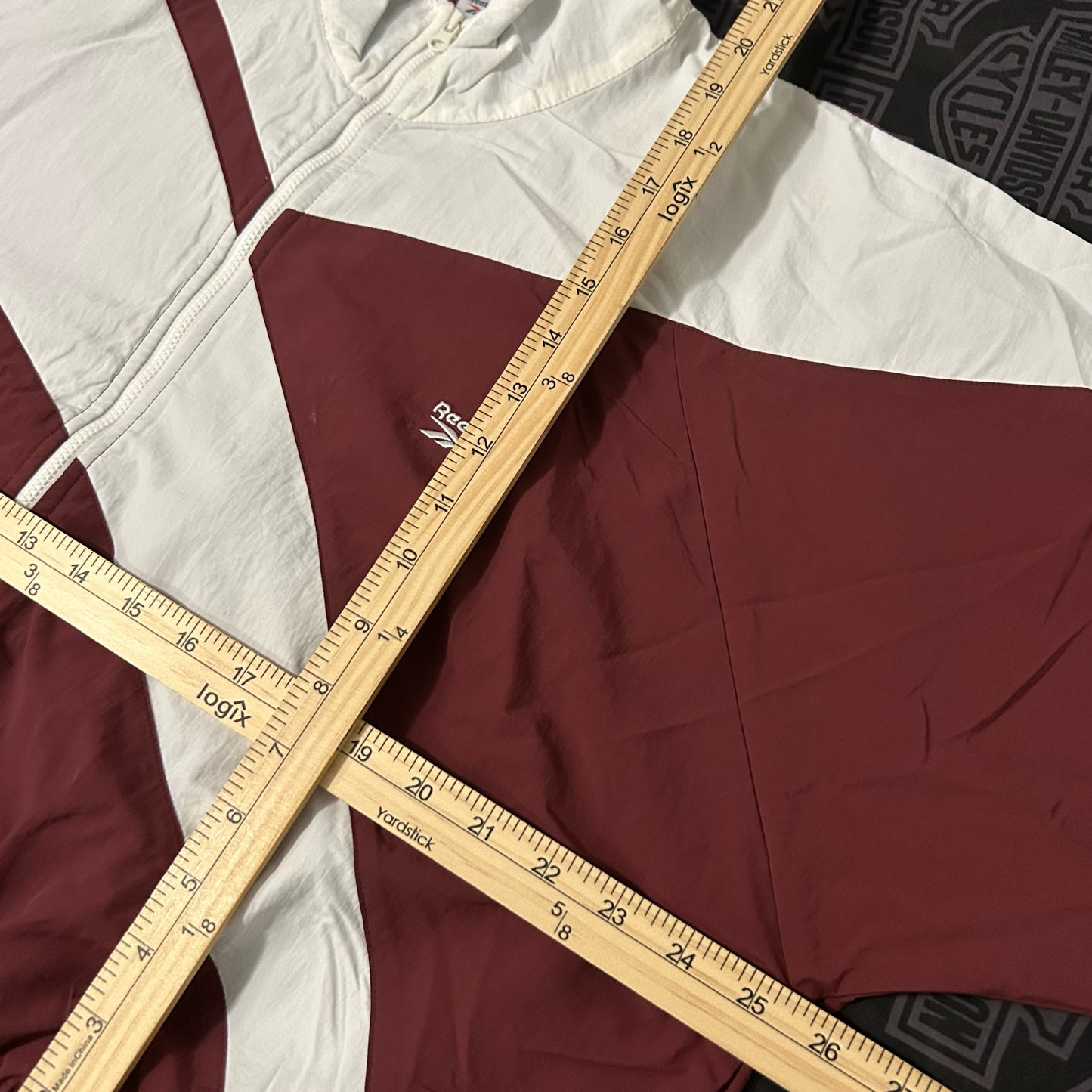 (Women XL) Reebok Women's Classic Franchise Zip-Up Cropped Track Windbreaker Jacket