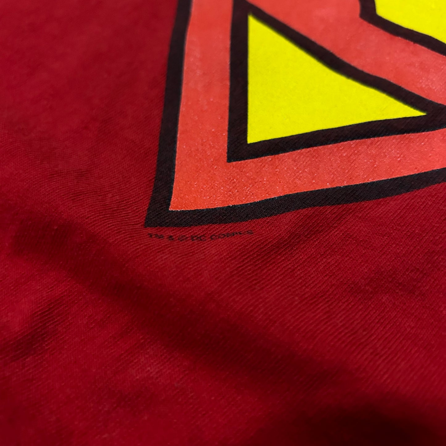 (XL) 2000s Superman Chest Emblem Shirt