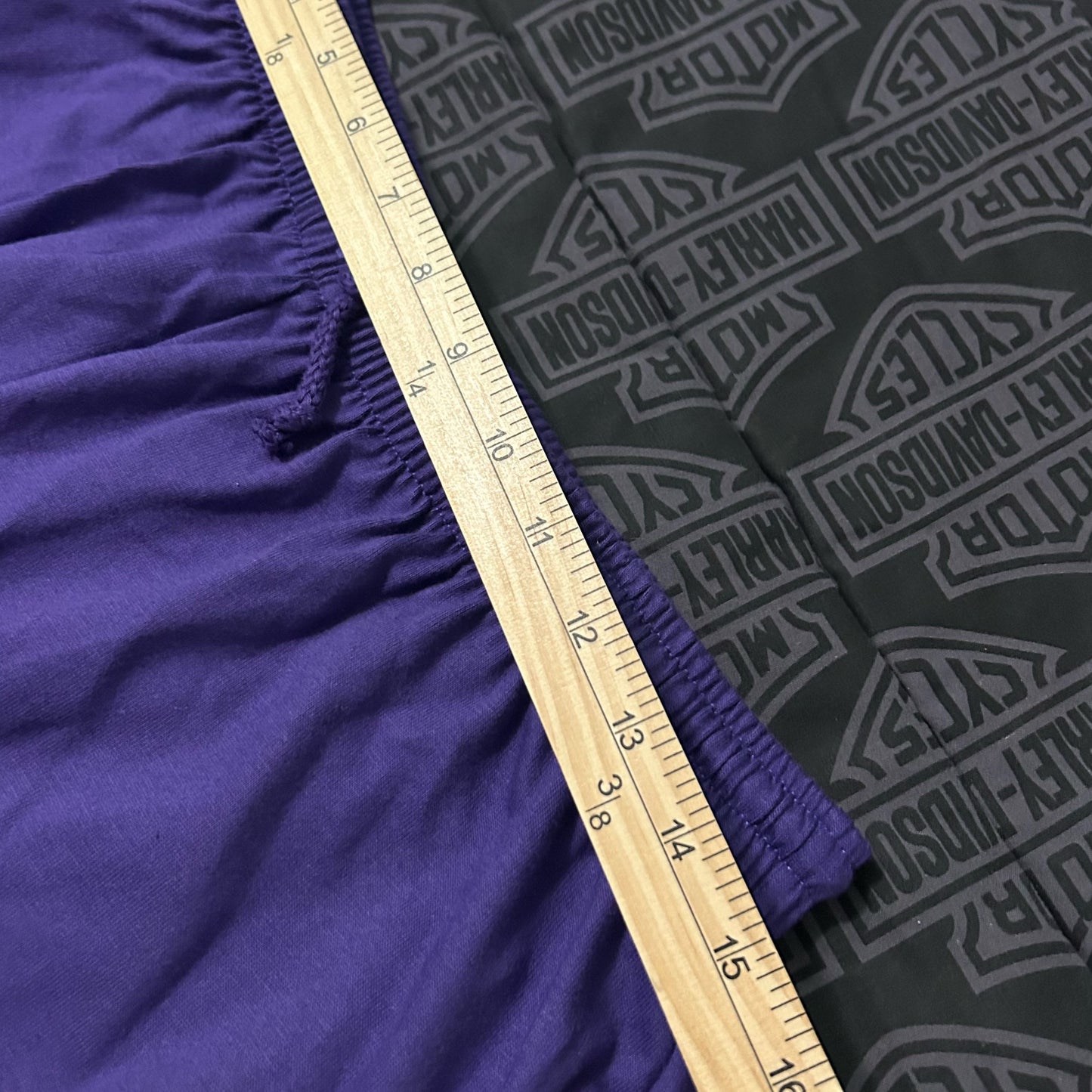 (S/M) Vintage 90s Disney Store Winnie the Pooh Embroidered Purple Lounge Shorts