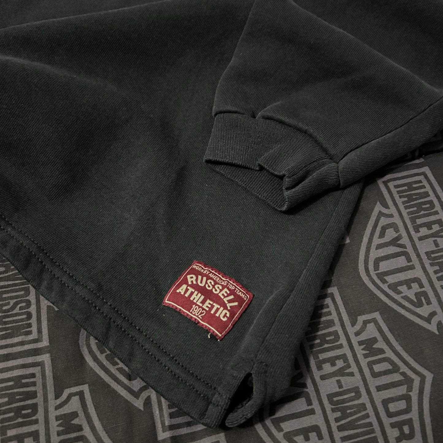 (L) Vintage 90s Russell Athletics Black 4-Button Henley Pullover Longsleeve Shirt