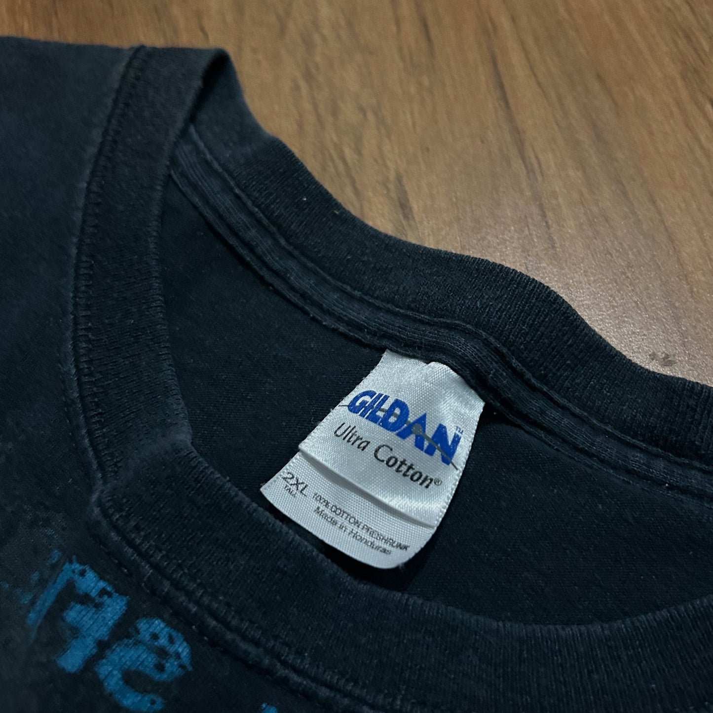 (XXL) Vintage Y2K AOP Cross Tribal Graphic T-Shirt