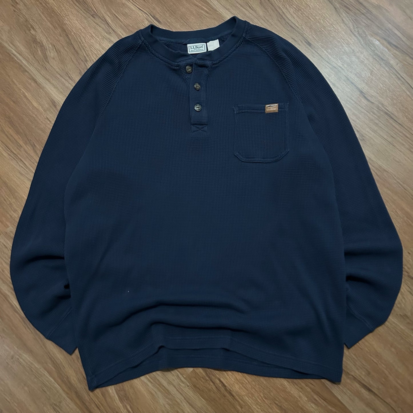 (L) Vintage 90s L.L Bean Navy Blue Waffle Knit Henley Longsleeve Shirt