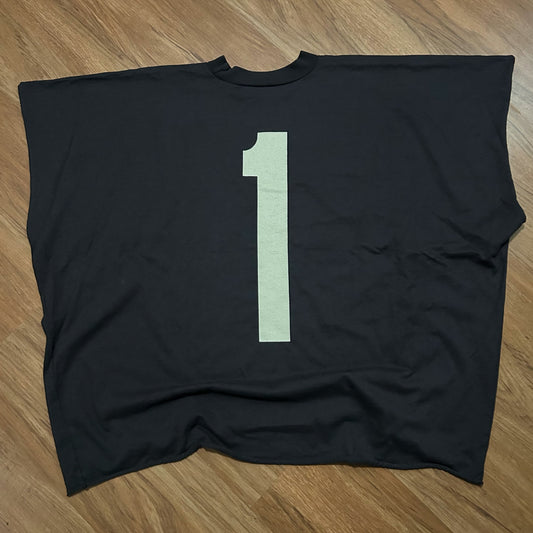 (Size 3) Kanye West Yeezy Vultures One Box 1 Black T-Shirt