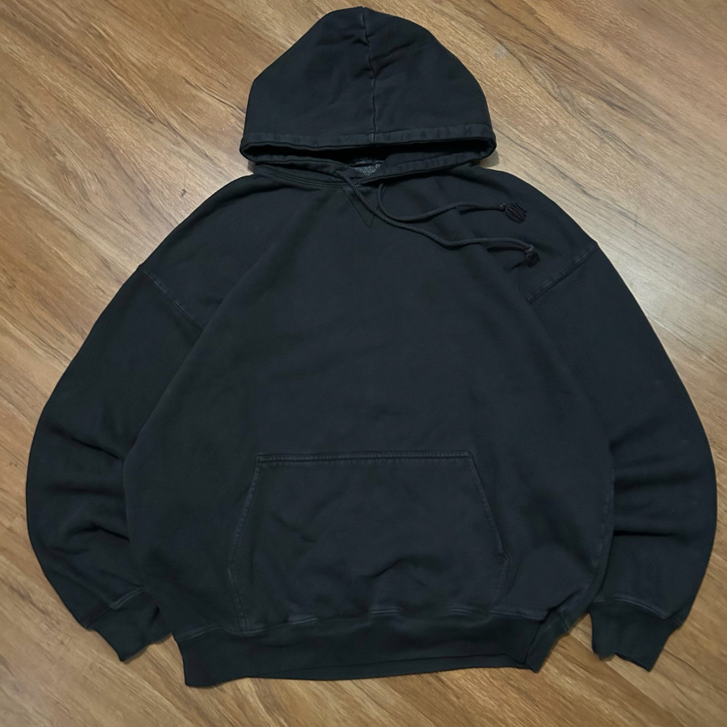 (XL/XXL) Vintage John Galt Black Oversized Essential Hoodie