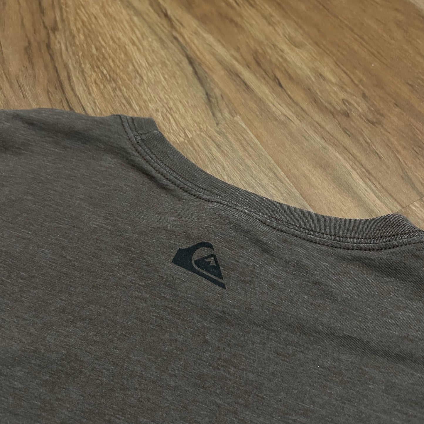 (L) Retro Quicksilver Center Logo Pixel Brown T-Shirt