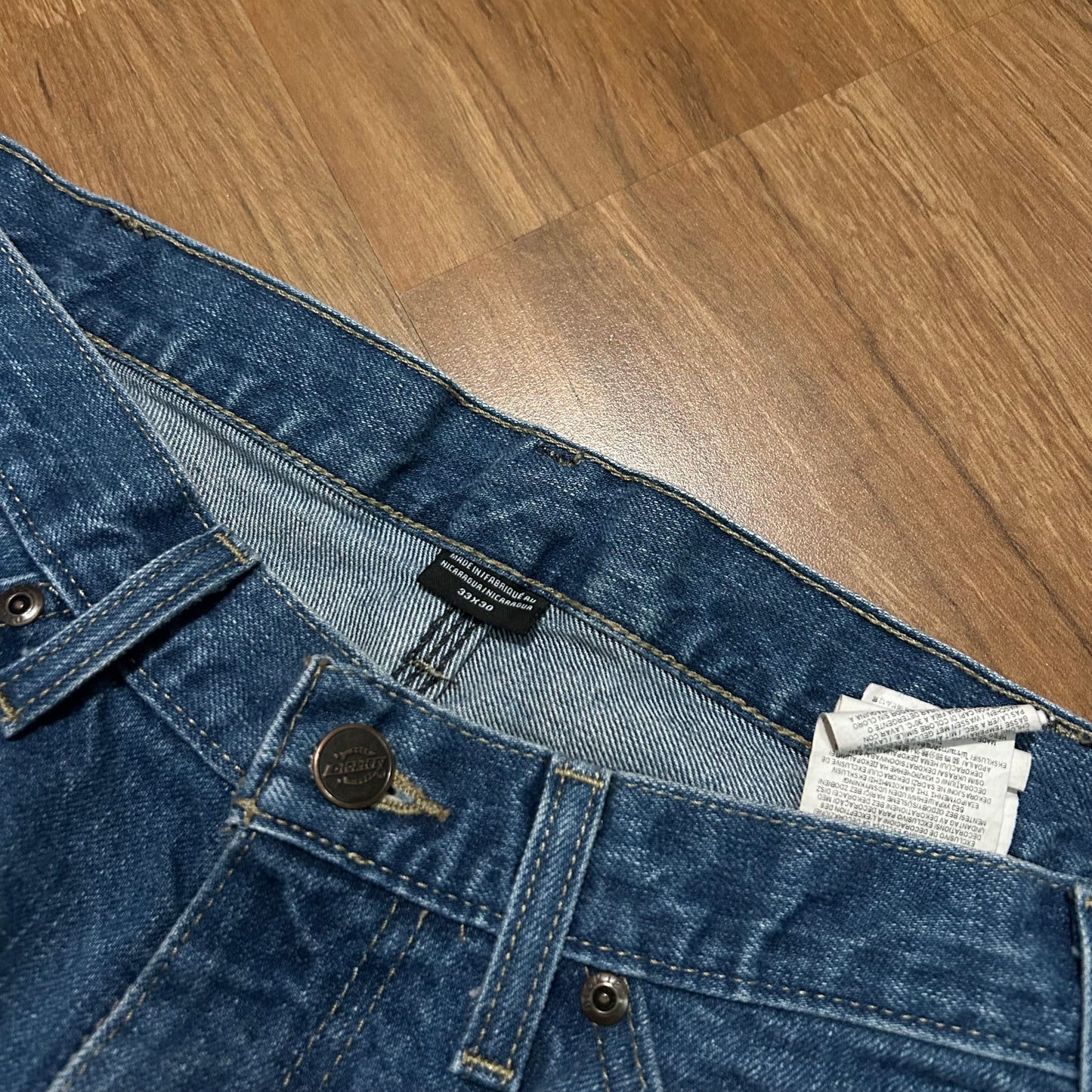 (33) Vintage Y2K Dickies Dark Wash Carpenter Baggy Denim Jeans