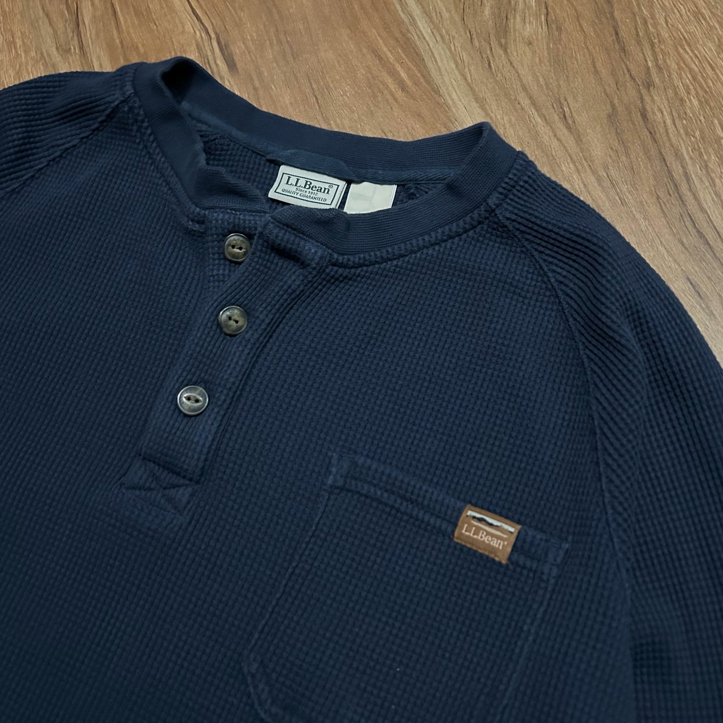 (L) Vintage 90s L.L Bean Navy Blue Waffle Knit Henley Longsleeve Shirt
