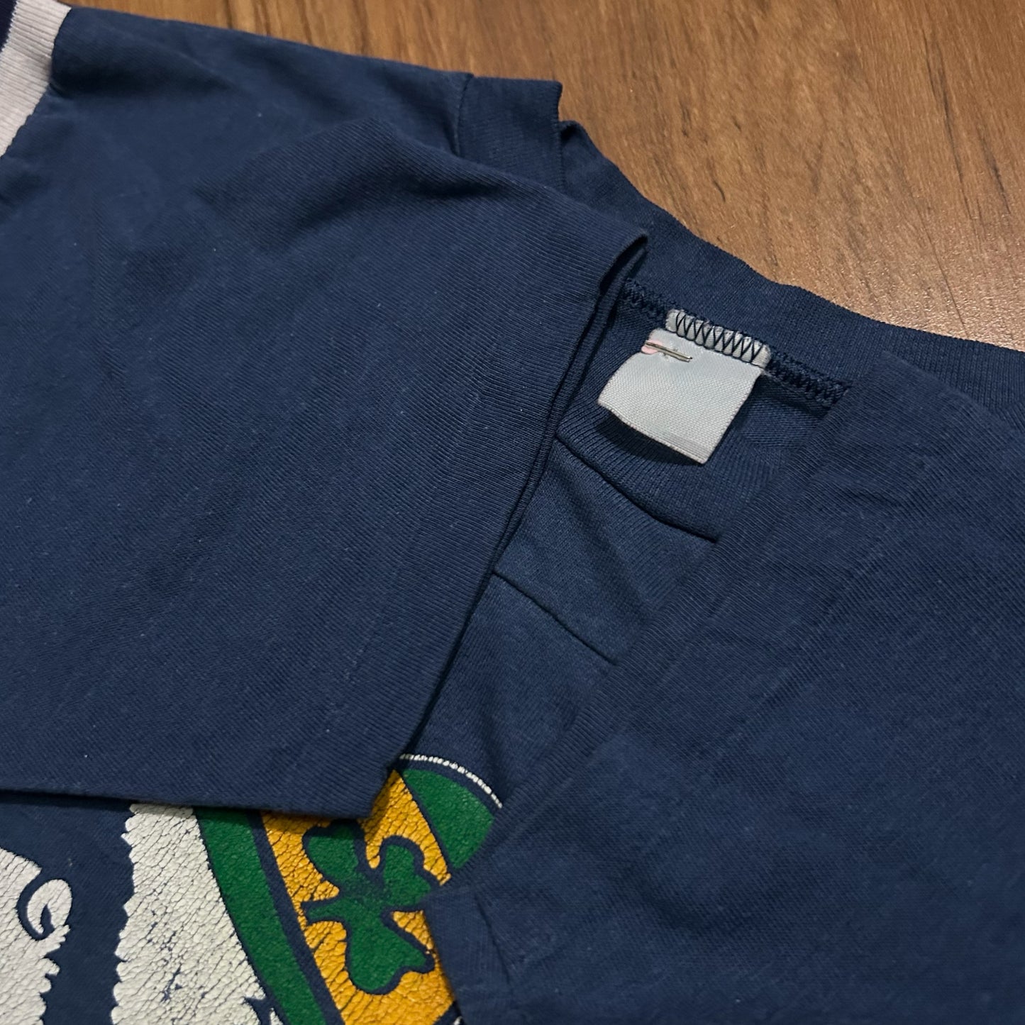 (S/M) Vintage 90s Notre Dame Fighting Irish Single Stitch Jersey Stripe T-Shirt
