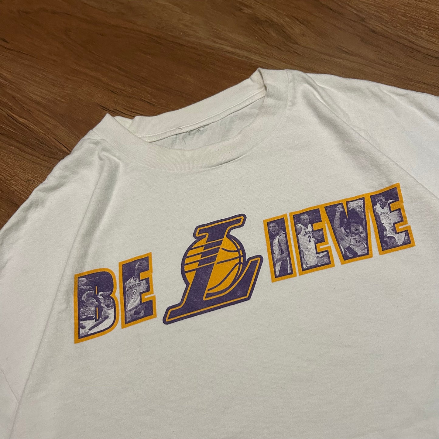 (XL/XXL) Vintage 2000s Los Angeles Lakers Believe White T-Shirt
