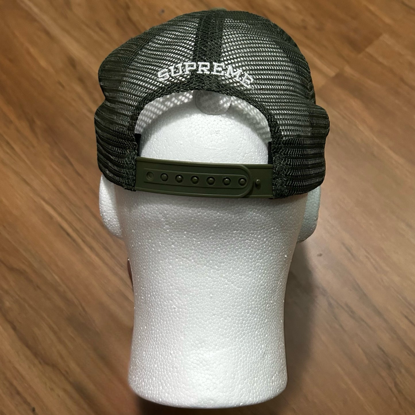 (OS) Supreme Gradient Mesh Snapback SS24 Hat