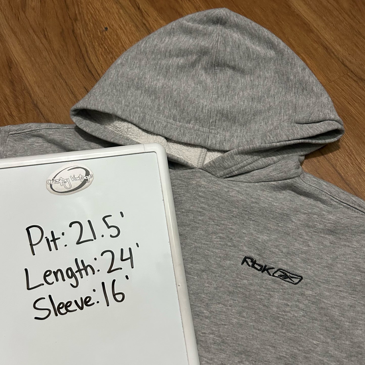 (M) Vintage Y2K Reebok Classic Essential Grey Pullover Hoodie