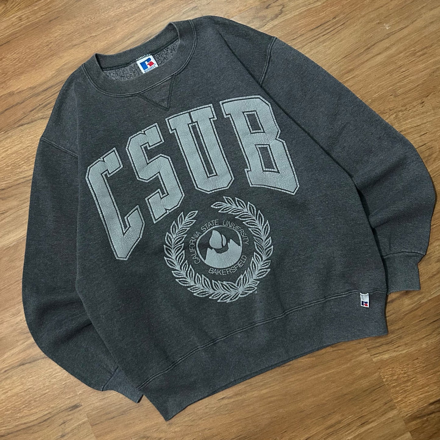 (M) Vintage 90s Russell Athletics Cal State Bakersfield Grey Pullover Crewneck