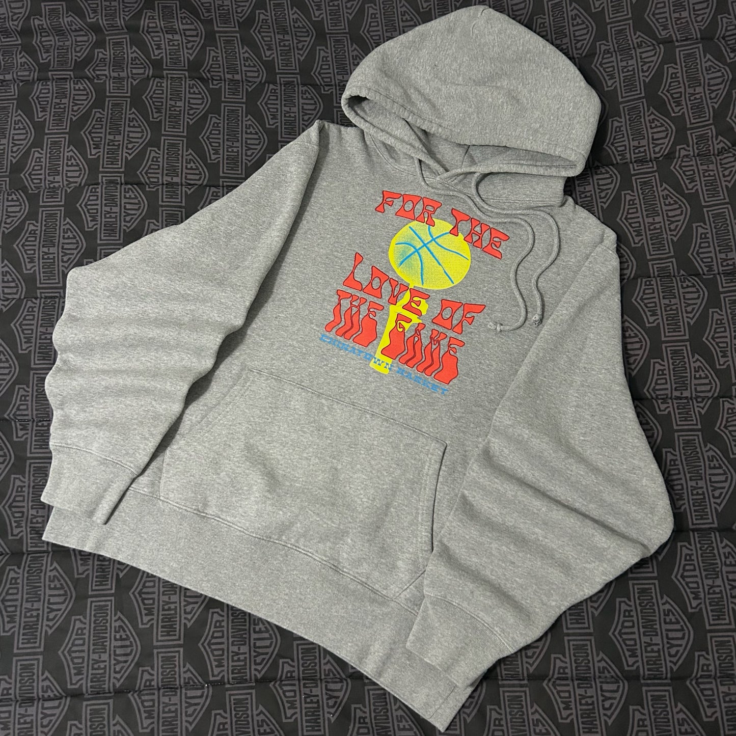 (XXL) Chinatown Market Limited Edition For The Love of The Game Basketball Graphic Hoodie