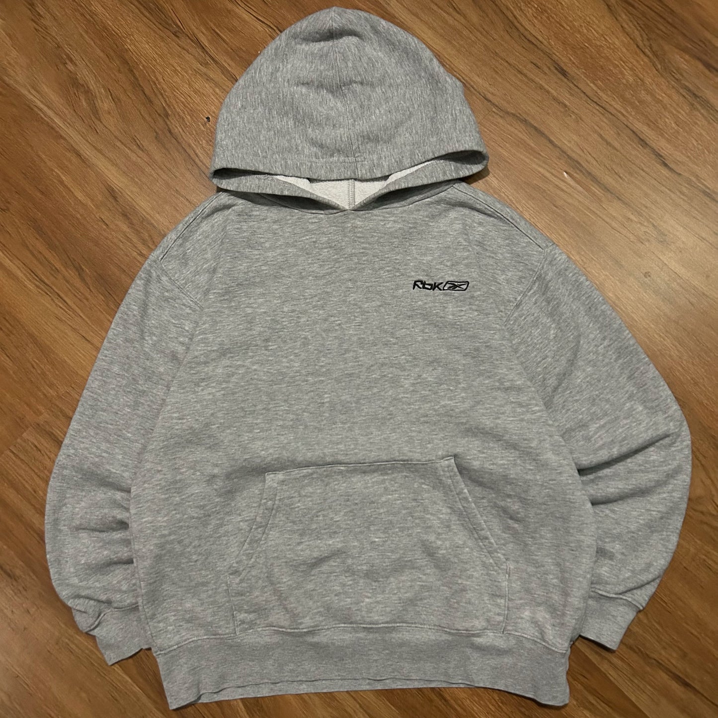 (M) Vintage Y2K Reebok Classic Essential Grey Pullover Hoodie
