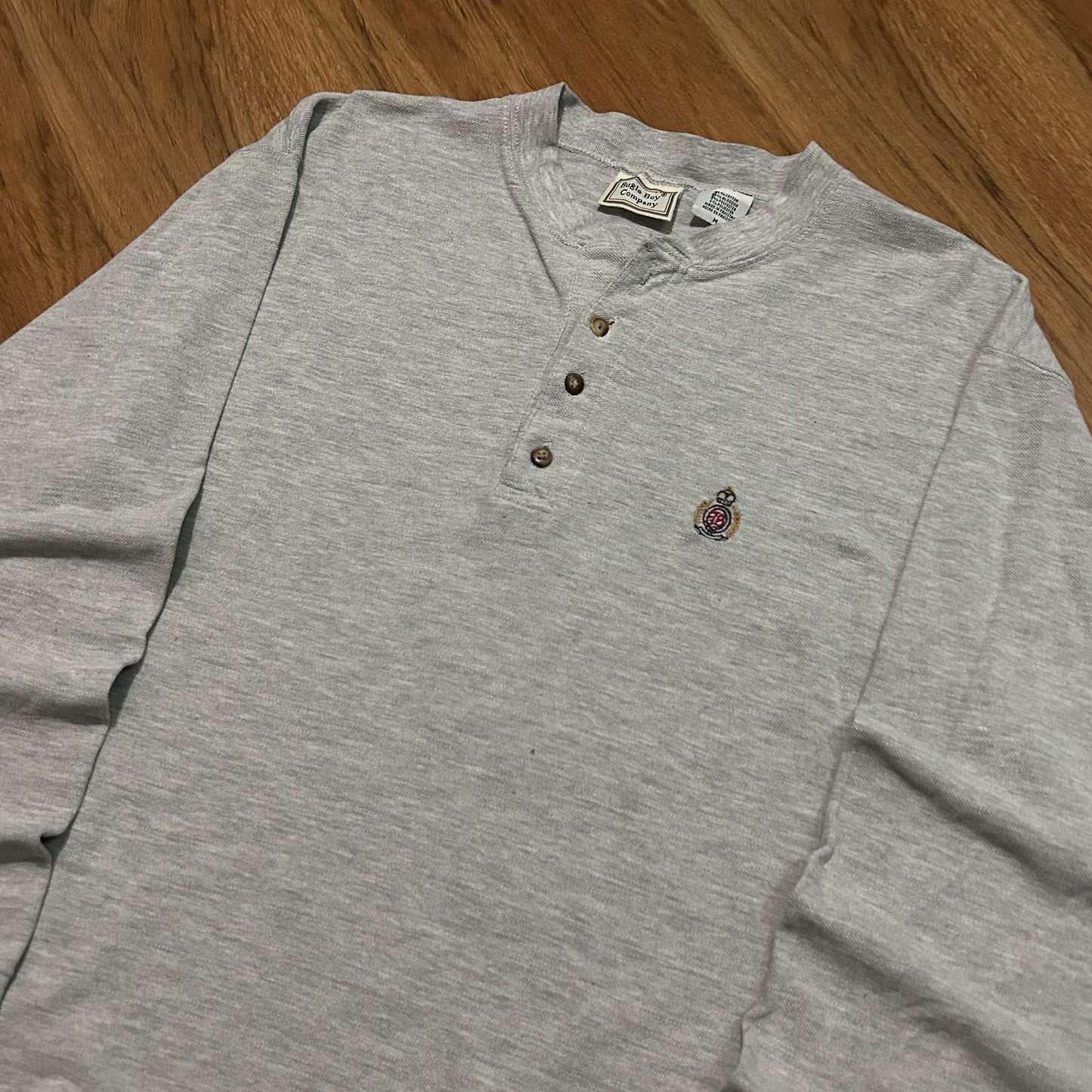 (M) Vintage 90s Bugle Boy Company Grey Longsleeve Embroidered Crest Henley Shirt