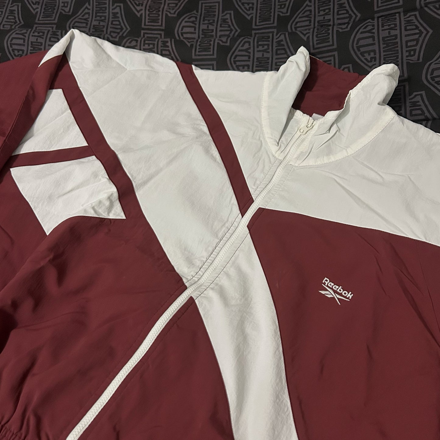 (Women XL) Reebok Women's Classic Franchise Zip-Up Cropped Track Windbreaker Jacket