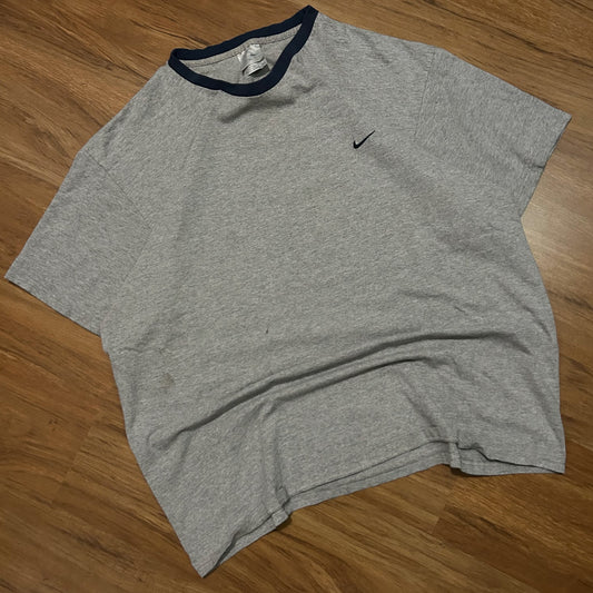 (XL) Vintage 2000s Nike Small Logo Check Grey Ringer T-Shirt