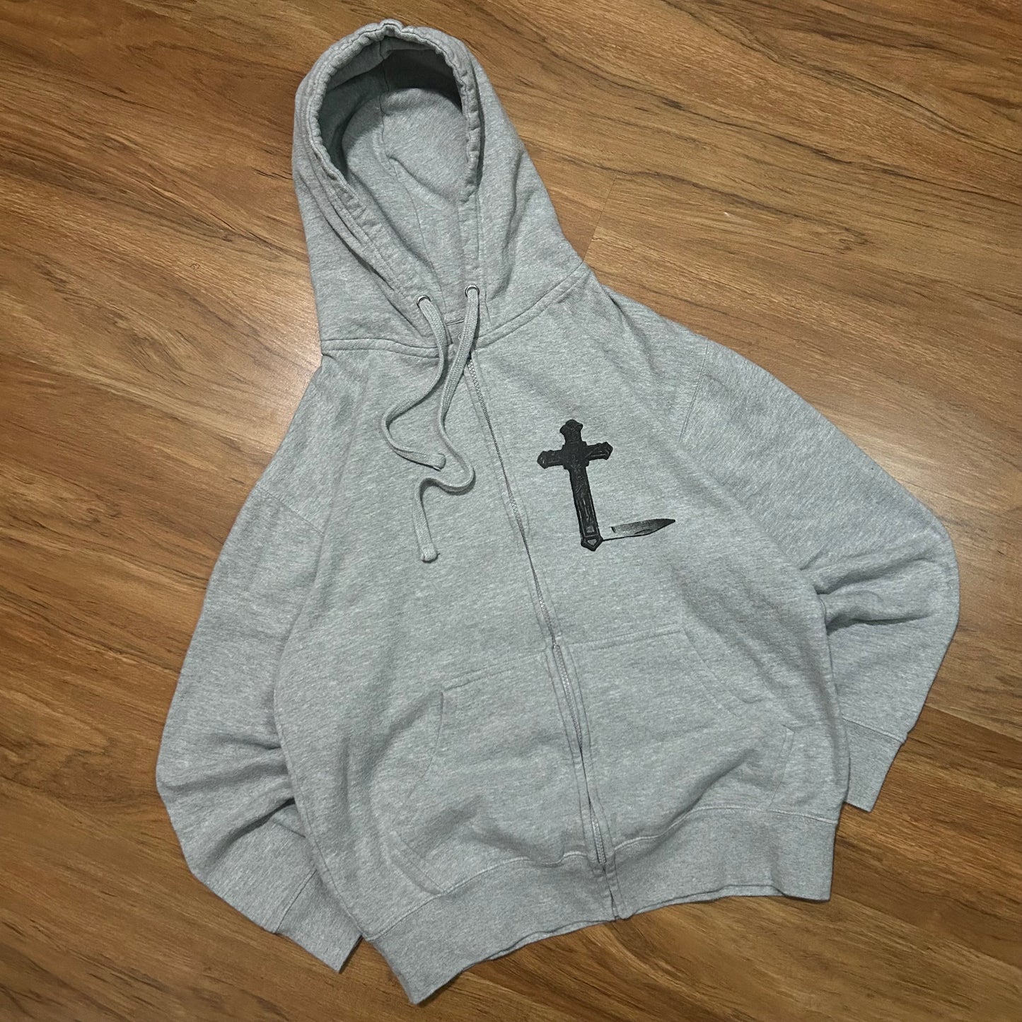 (M) Y2K Cross Knife Grey Zip-Up Hoodie