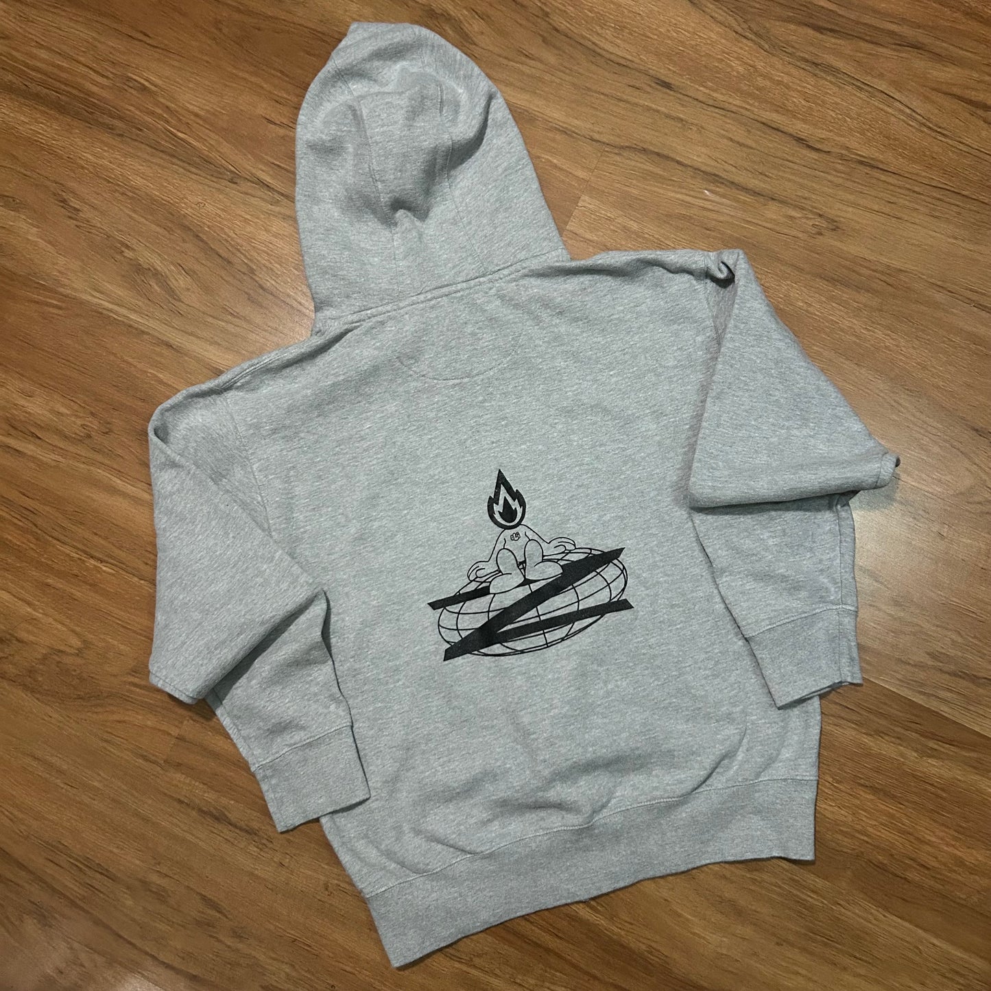 (M) Y2K Cross Knife Grey Zip-Up Hoodie