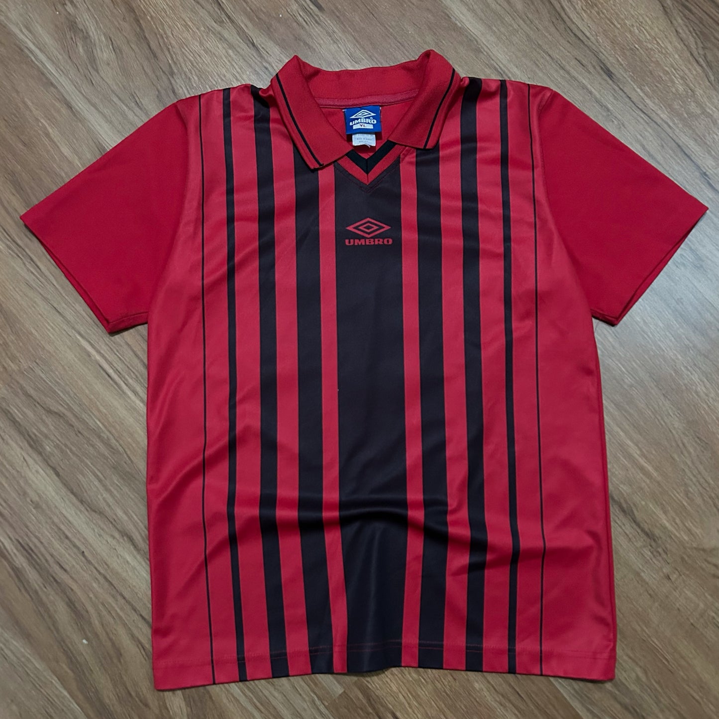 (Youth L) Vintage Umbro Striped Template Red Soccer Jersey