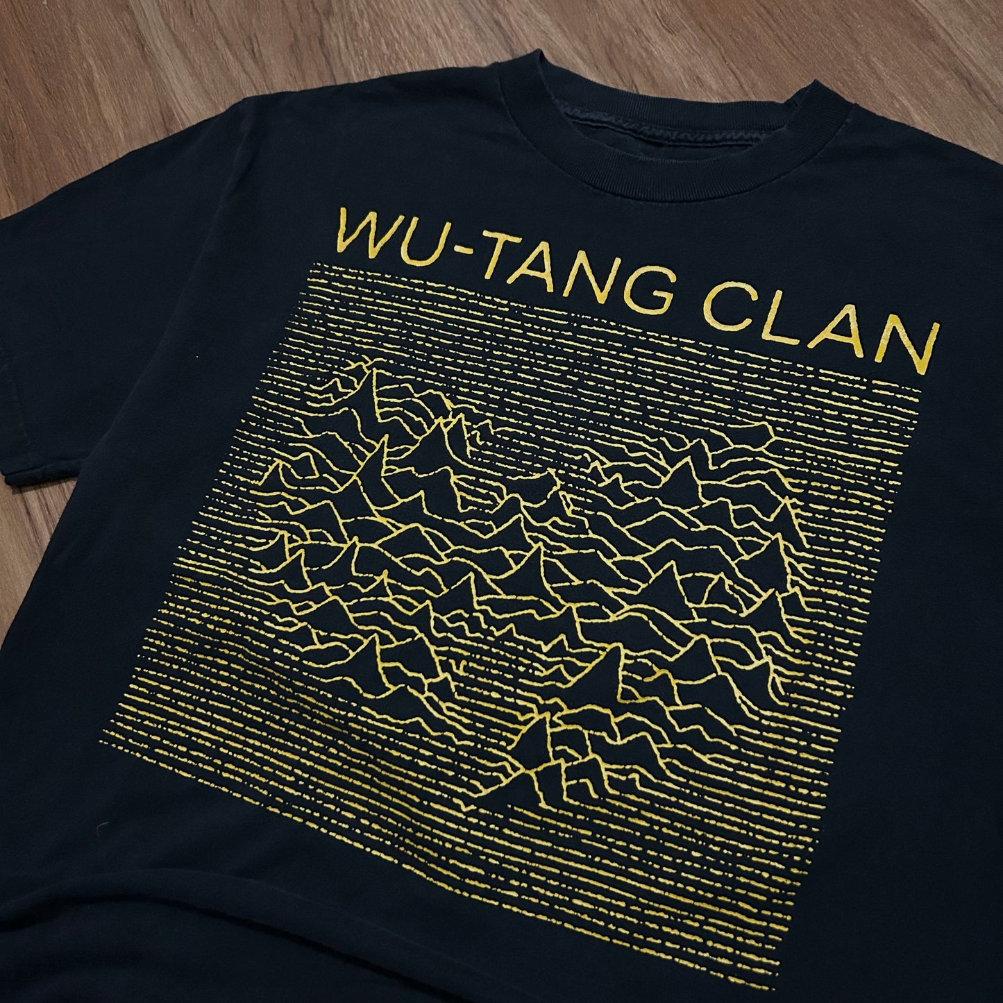 (M) Wu Tang Clan Joy Division Black Graphic T-Shirt