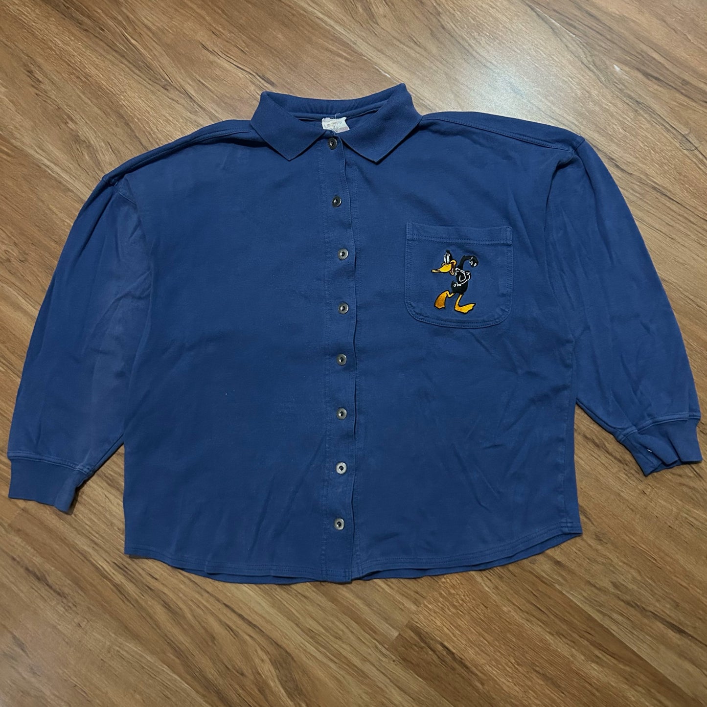 (M) Vintage 90s Warner Bros Looney Tunes Embroidered Blue Button-Up Shirt